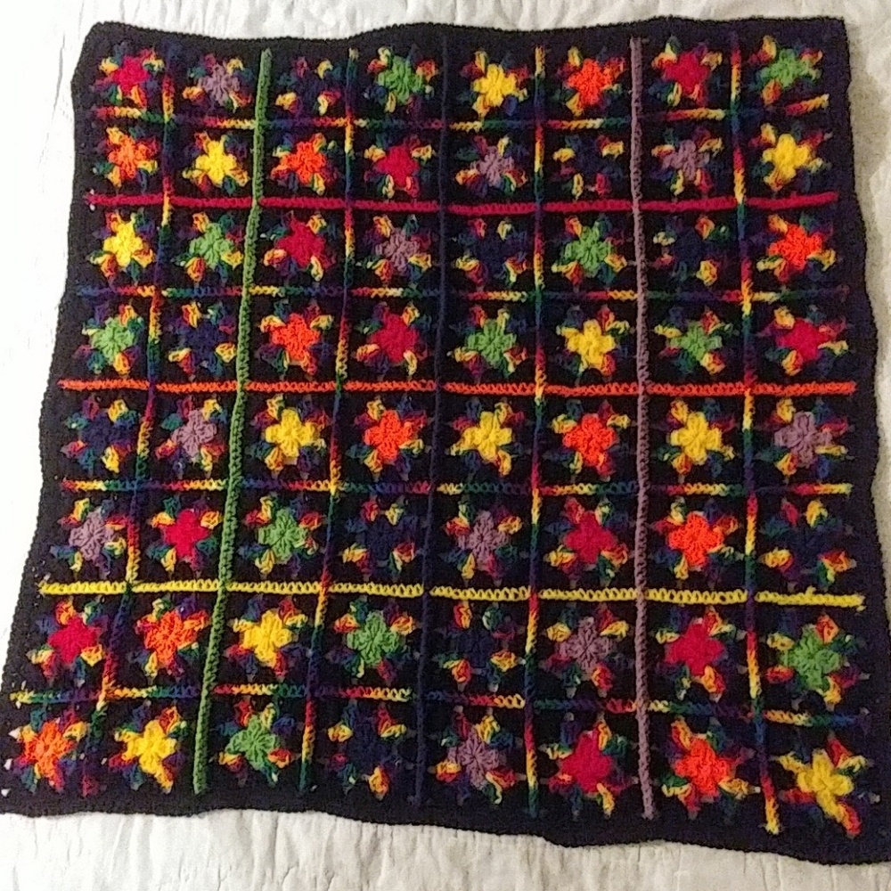 Laigh-Logan Creations - crochet baby afghan